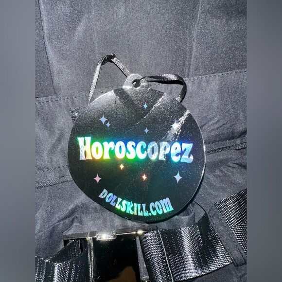 Dolls Kill Horoscopez Black Pleated Mini Skirt Chain‎ Embellishment Goth Emo M - Picture 9 of 10